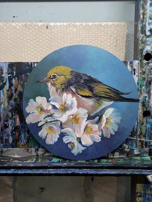 "Waxeye and Blossom" - Wooden circle - Painting by Susan Higginson, an artist from Hawke's Bay, New Zealand.